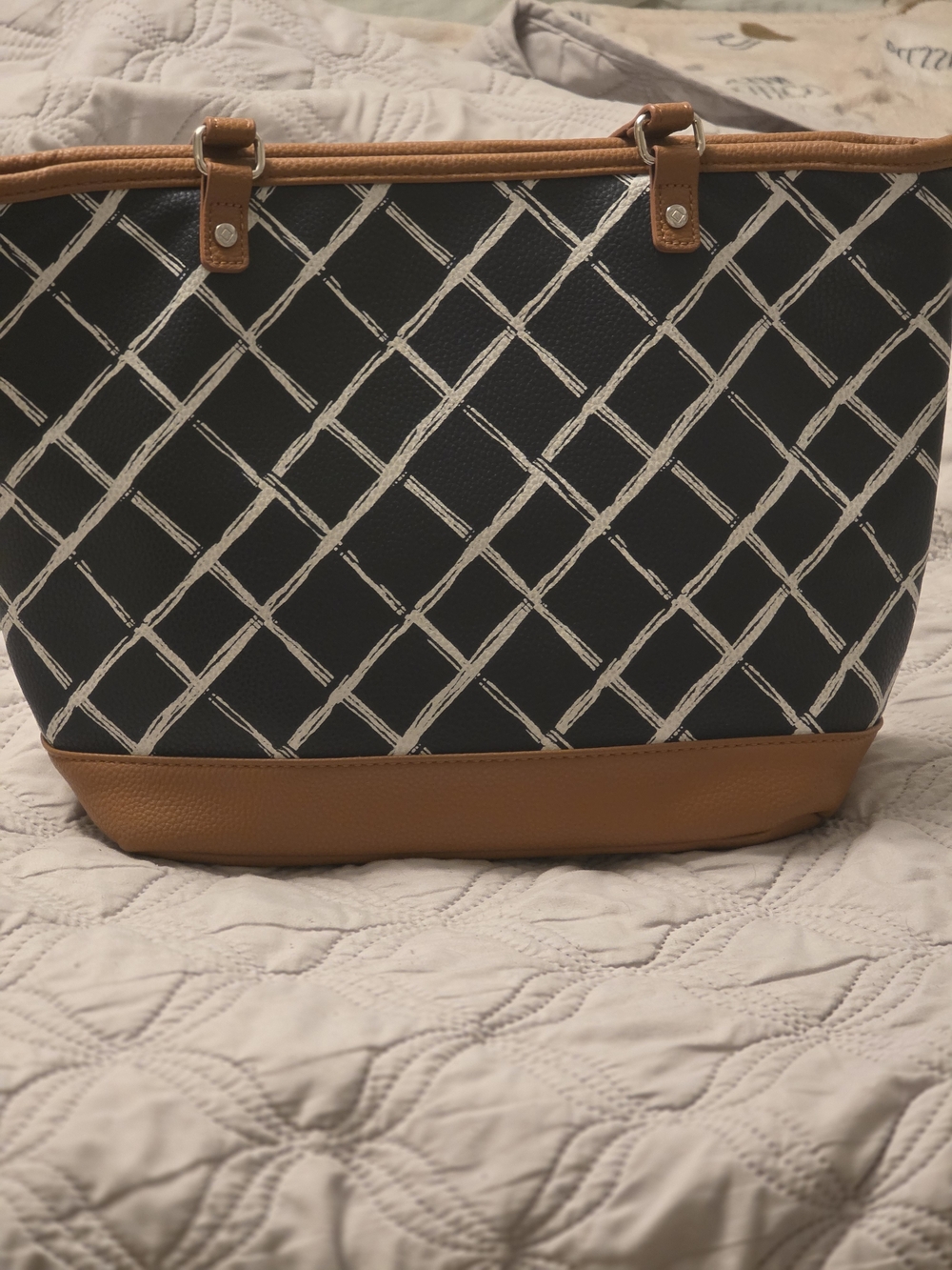 Stylish Black & Tan Diamond-Pattern Tote Bag